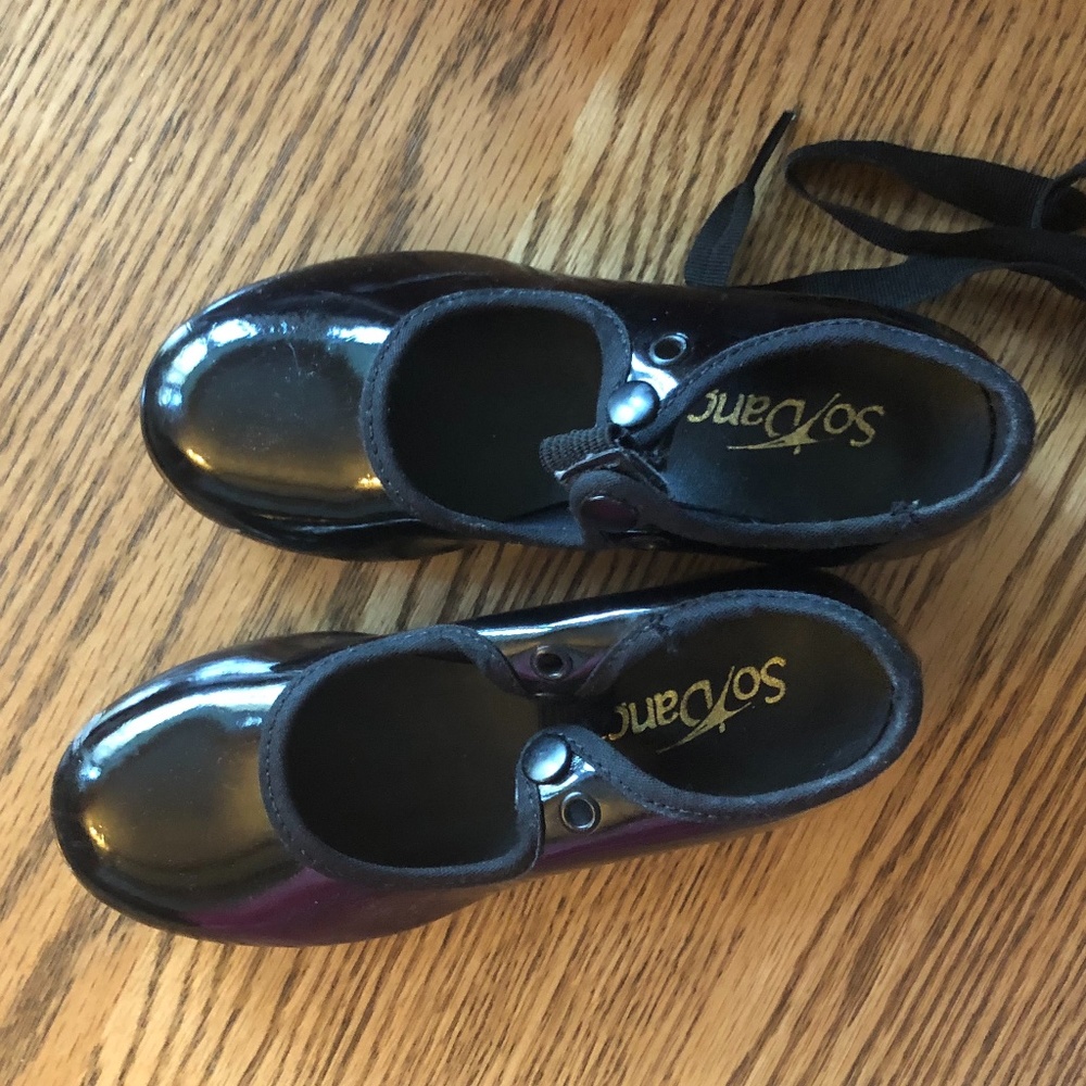 GIRLS TAP SHOES